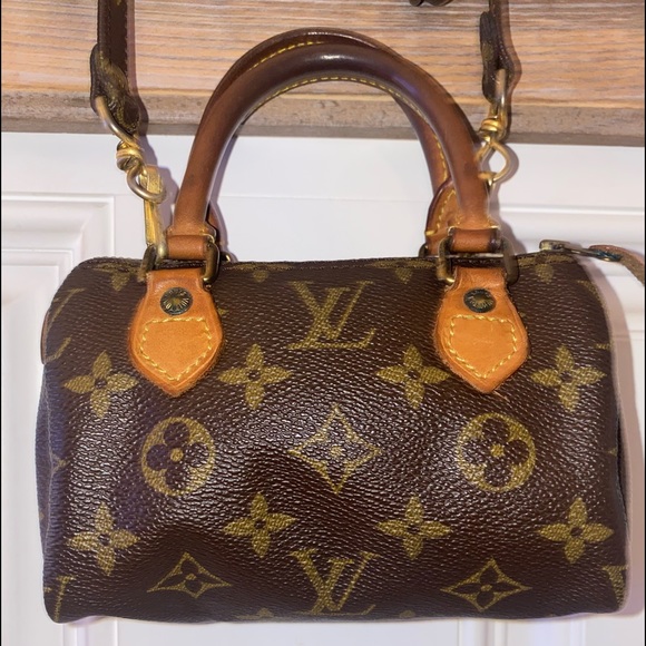 📣📣Sold📣📣Authentic Louis Vuitton Mini Speedy♥️ - Picture 3 of 16